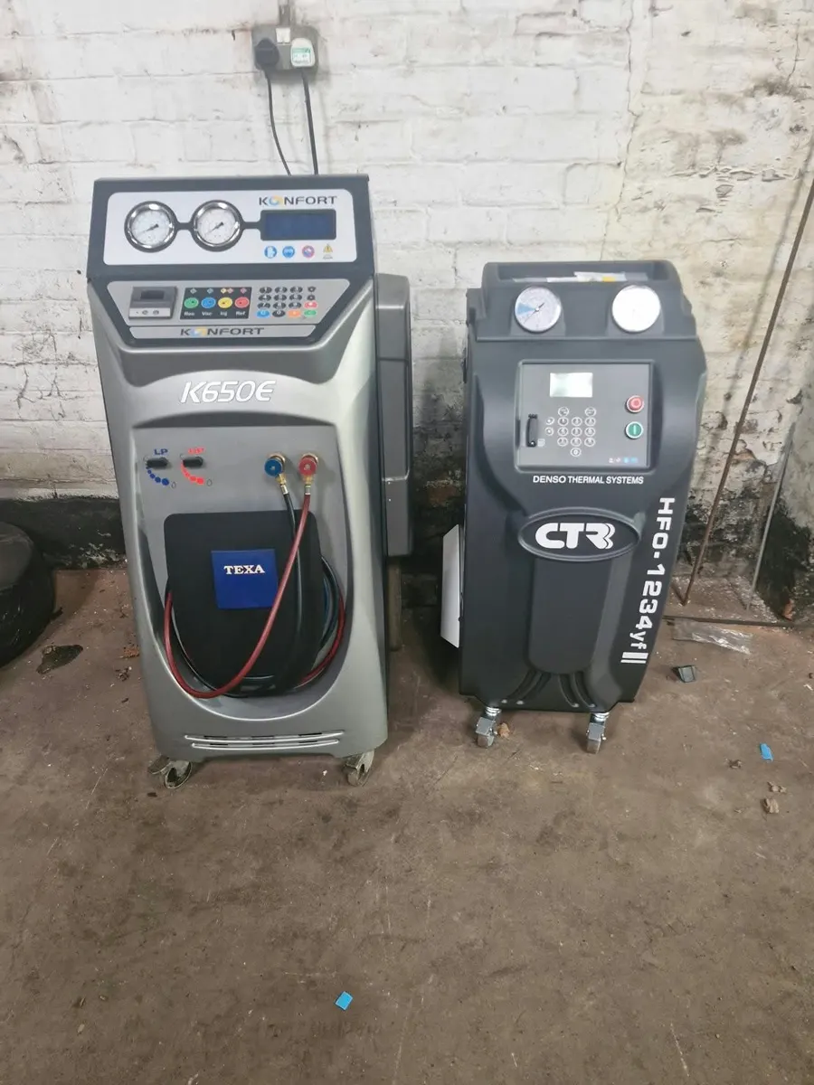 Air conditioning machines for both R134a and R1234yf gas.